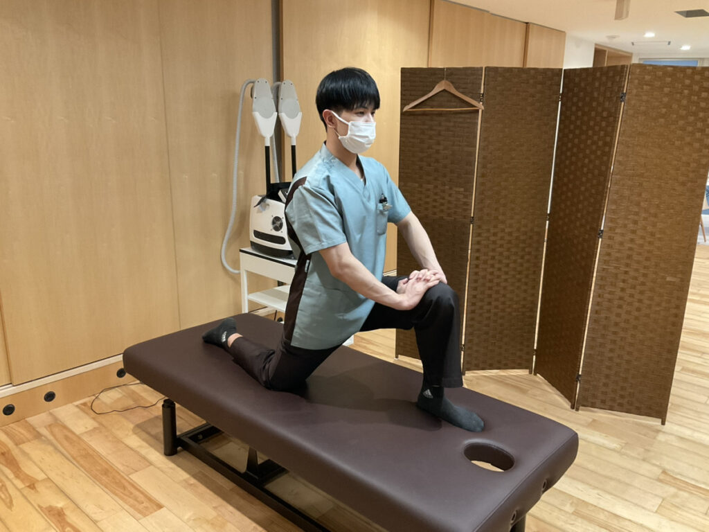 腸腰筋のストレッチ